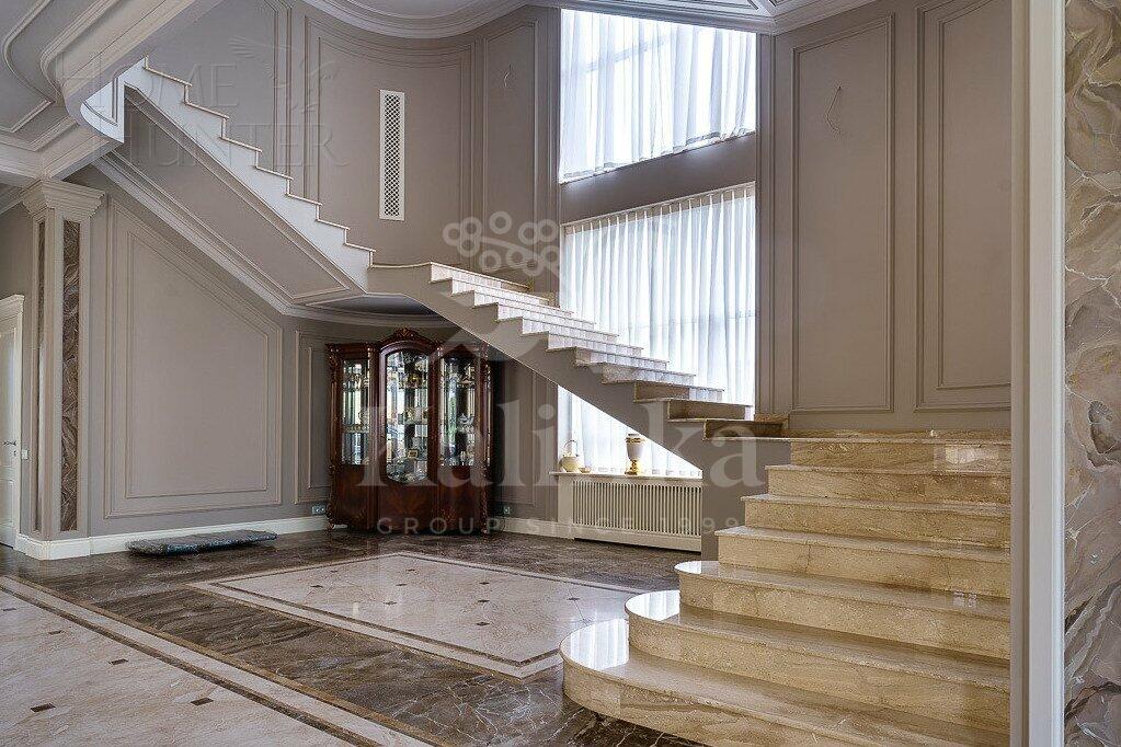 2-этажный коттедж 876 м² с отделкой