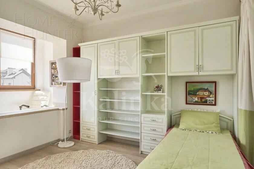 3-этажный таунхаус 250 м² с отделкой