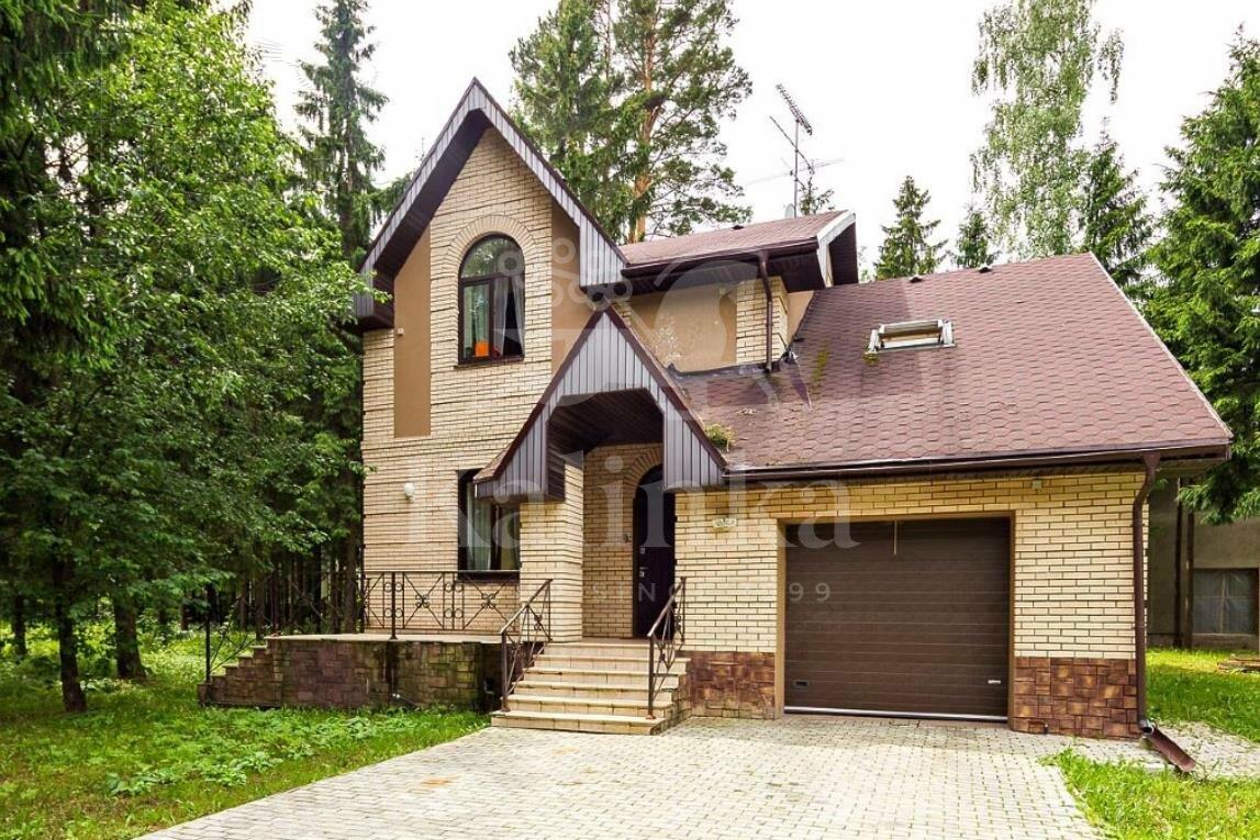 2-этажный коттедж 450 м² с отделкой