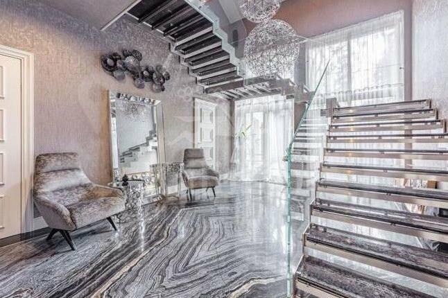 2-этажный коттедж 720 м² с отделкой