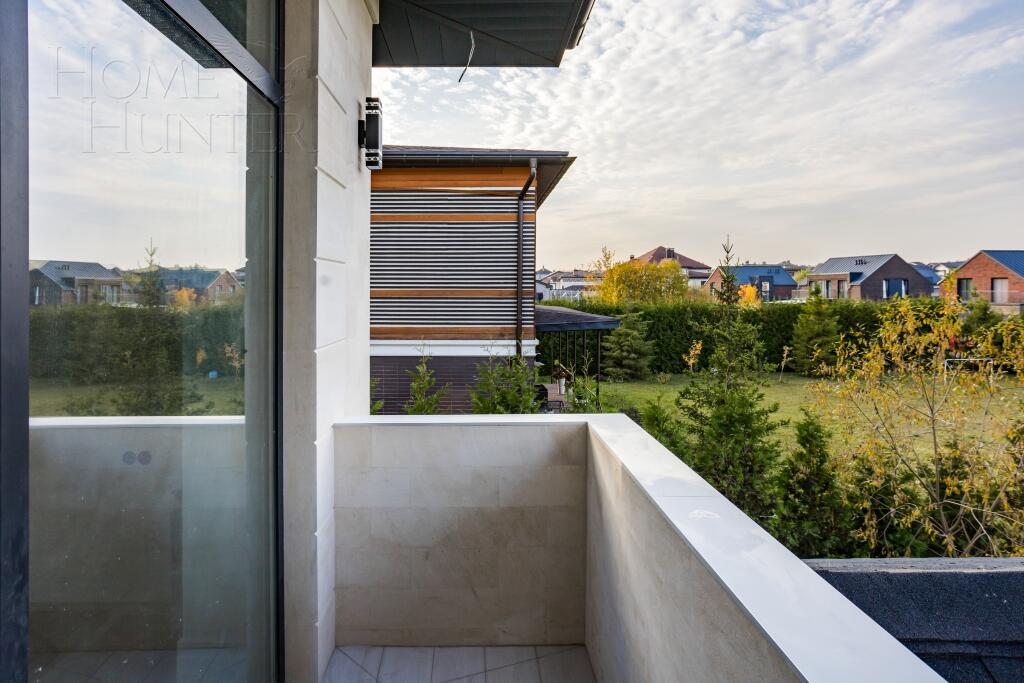 2-этажный коттедж 250 м² без отделки