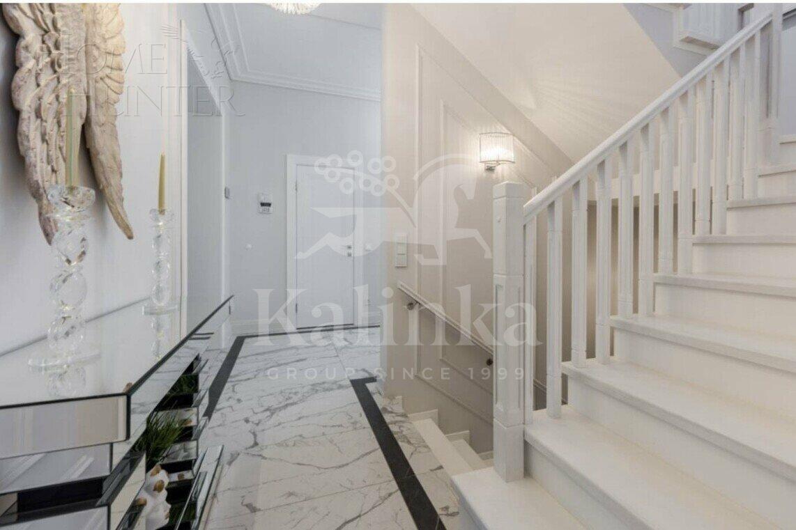 2-этажный коттедж 470 м² с отделкой