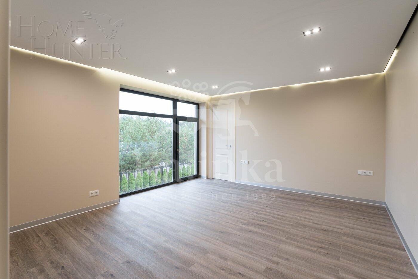 2-этажный коттедж 450 м² с отделкой