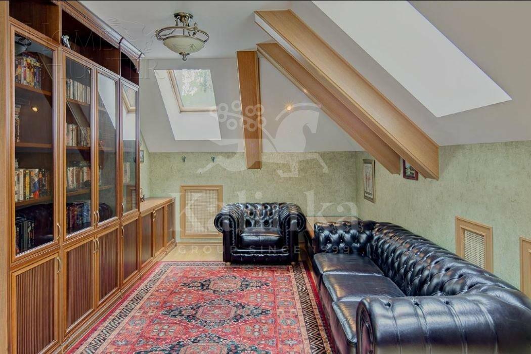 2-этажный коттедж 850 м² с отделкой