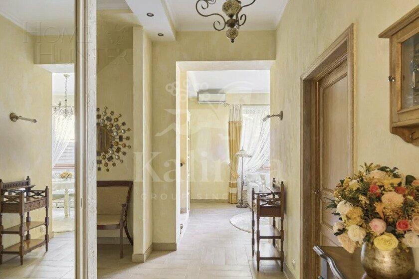 3-этажный таунхаус 250 м² с отделкой