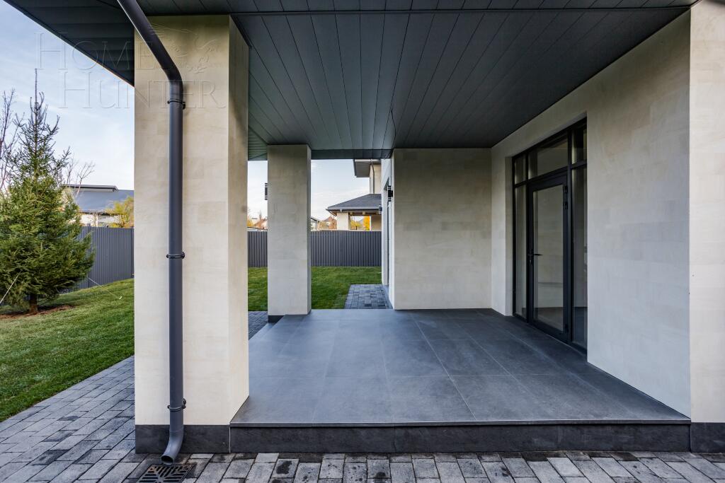 2-этажный коттедж 250 м² без отделки