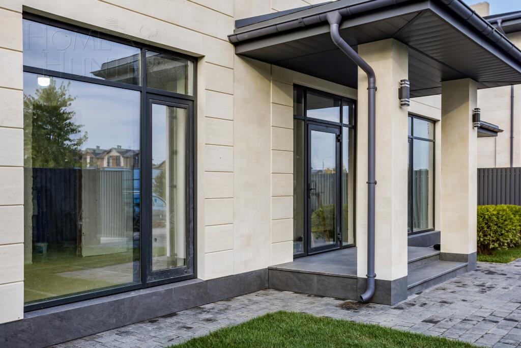 2-этажный коттедж 250 м² без отделки