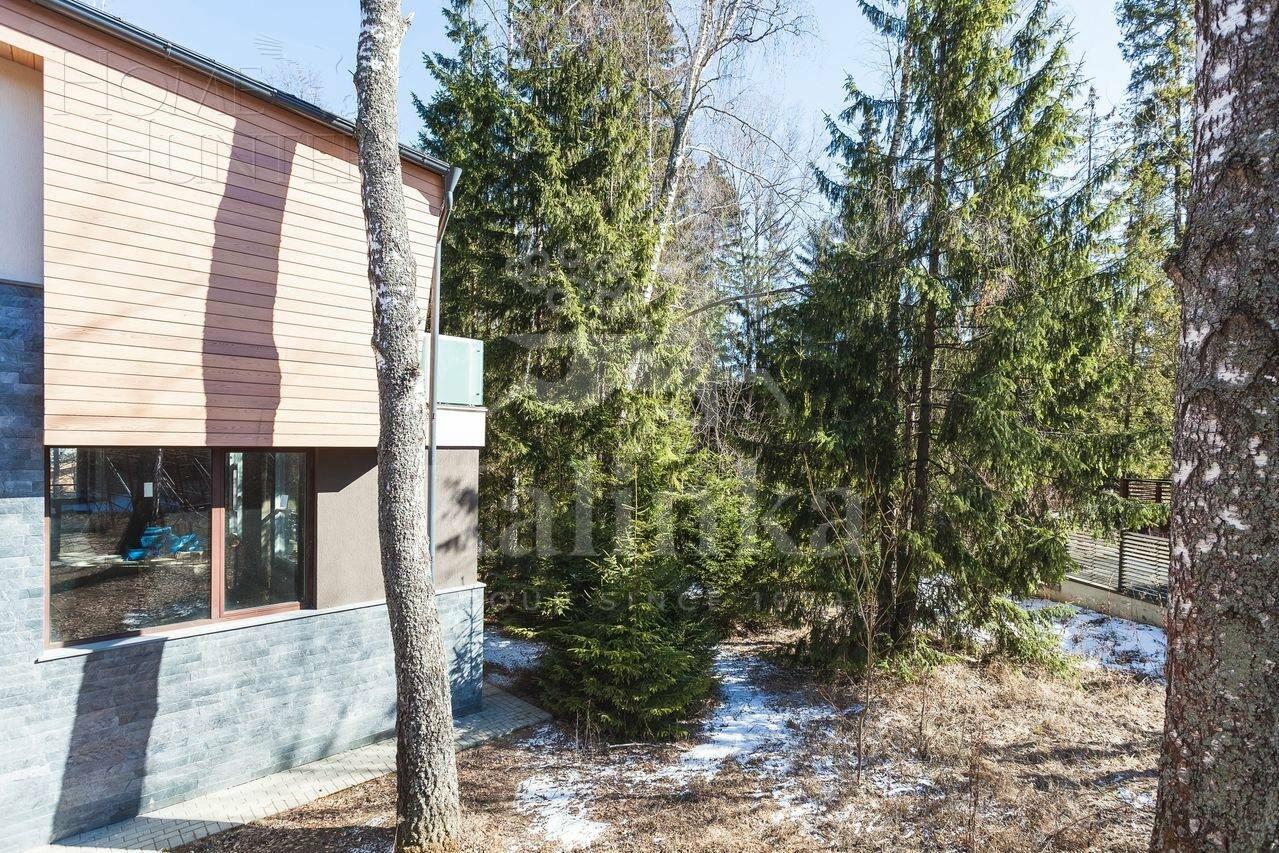 2-этажный коттедж 550 м² без отделки