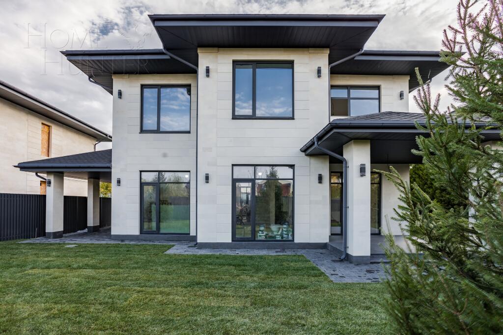 2-этажный коттедж 250 м² без отделки