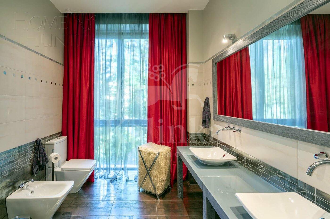 2-этажный коттедж 1 518 м² с отделкой