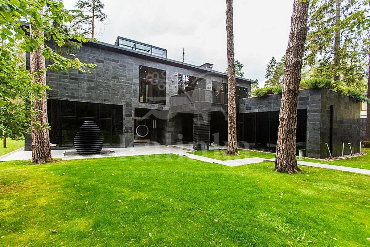 2-этажный коттедж 580 м² с отделкой