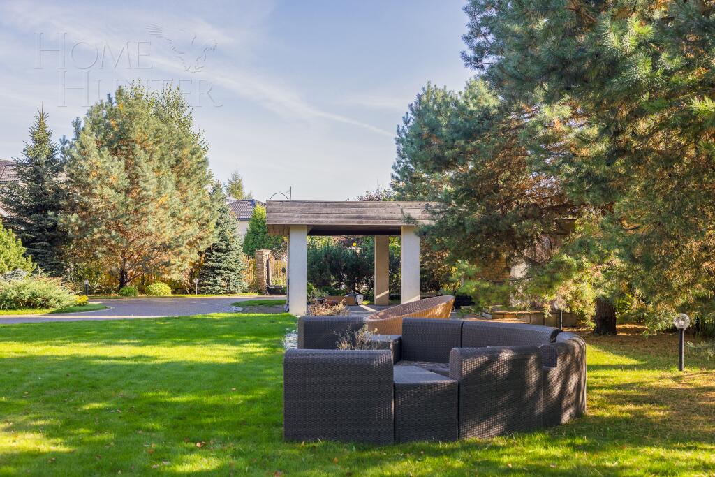 3-этажный коттедж 700 м² с отделкой