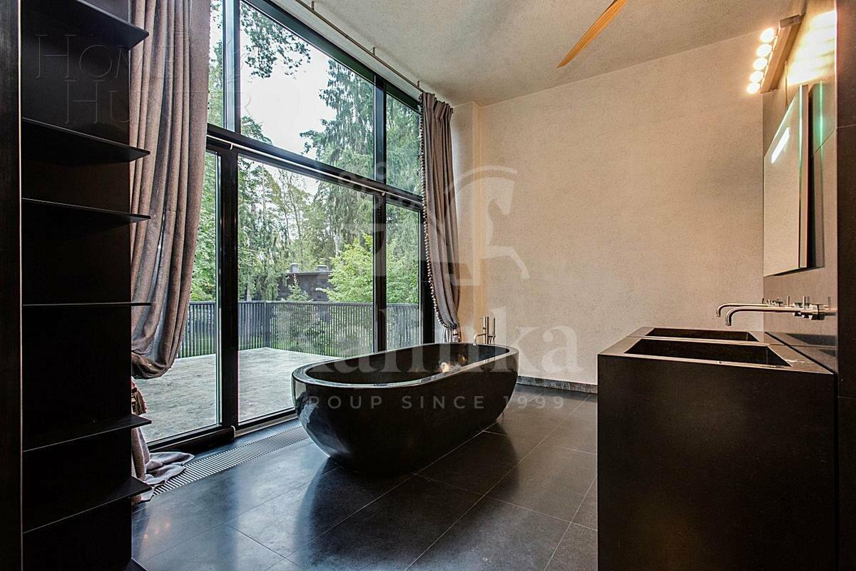 2-этажный коттедж 580 м² с отделкой