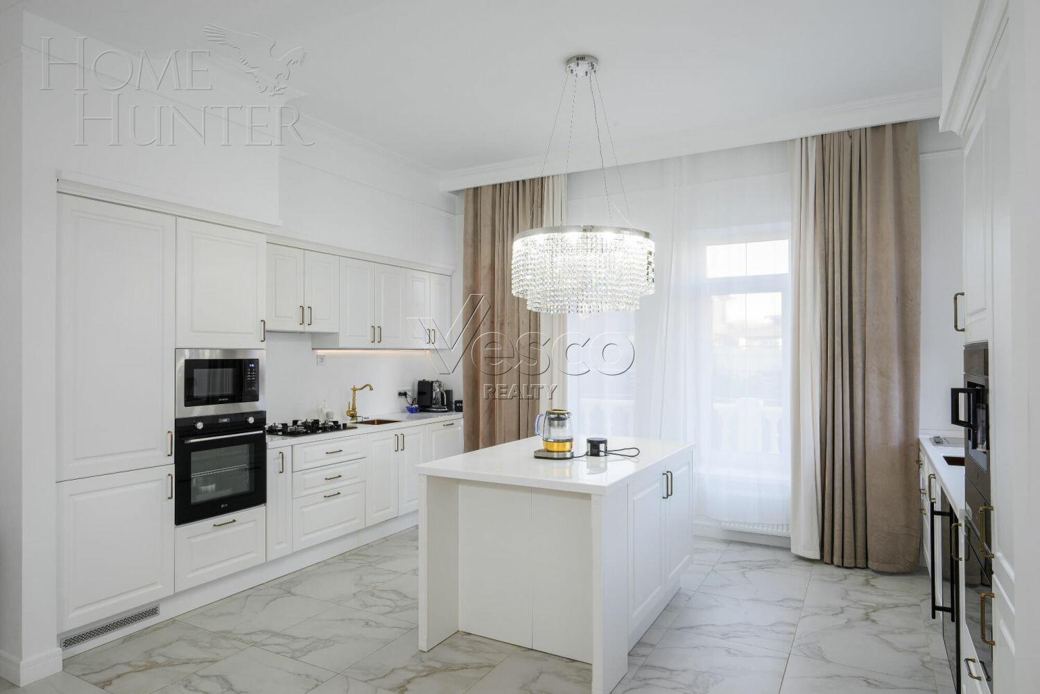 2-этажный коттедж 630 м² с отделкой