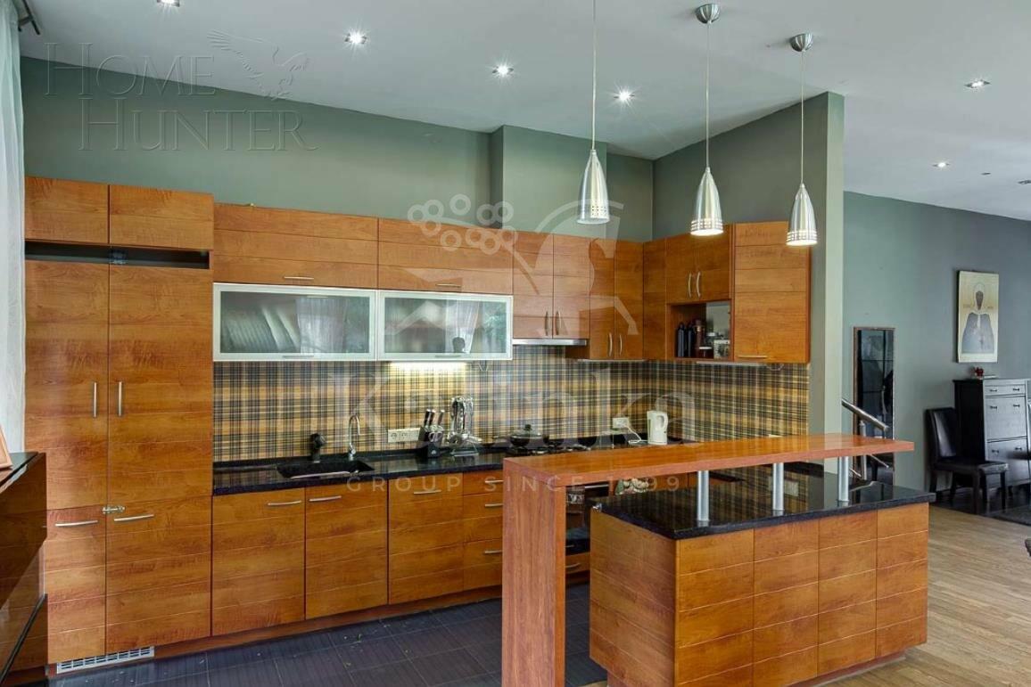 2-этажный коттедж 450 м² с отделкой