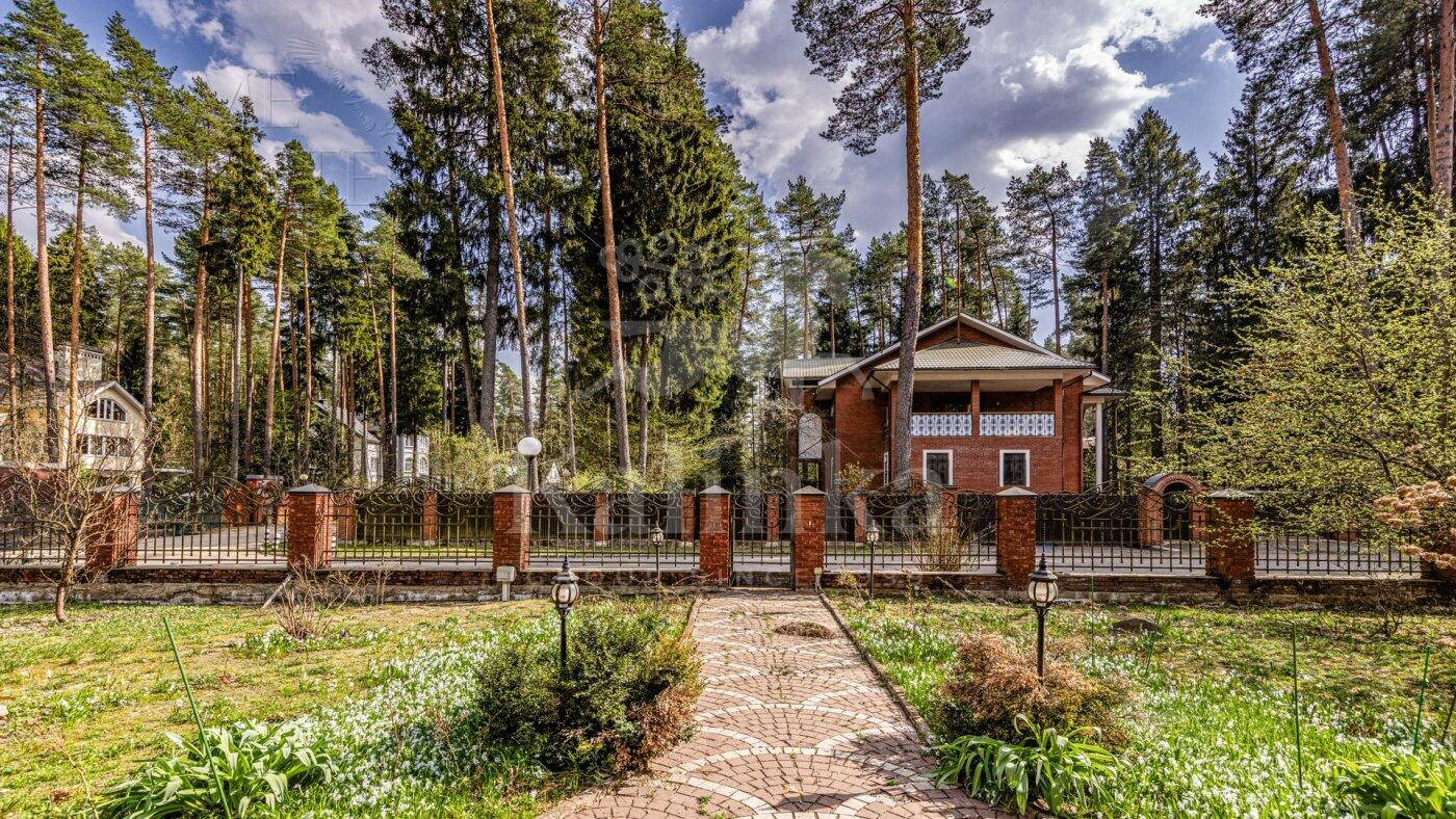 2-этажный коттедж 654 м² с отделкой