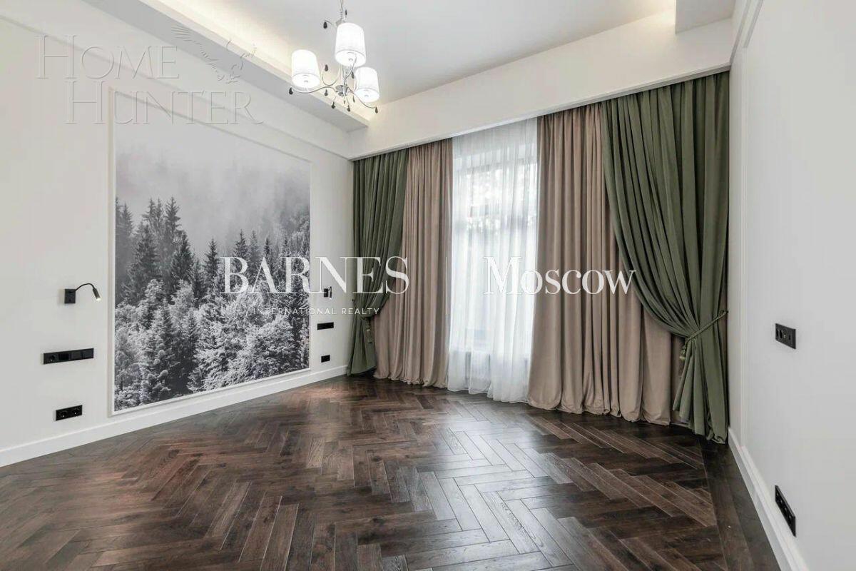 1-этажный коттедж 990 м² с отделкой