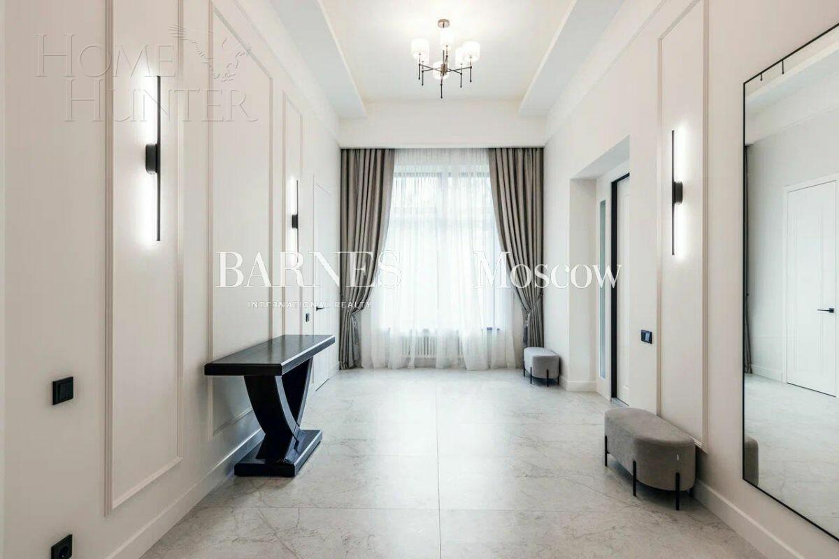 1-этажный коттедж 990 м² с отделкой