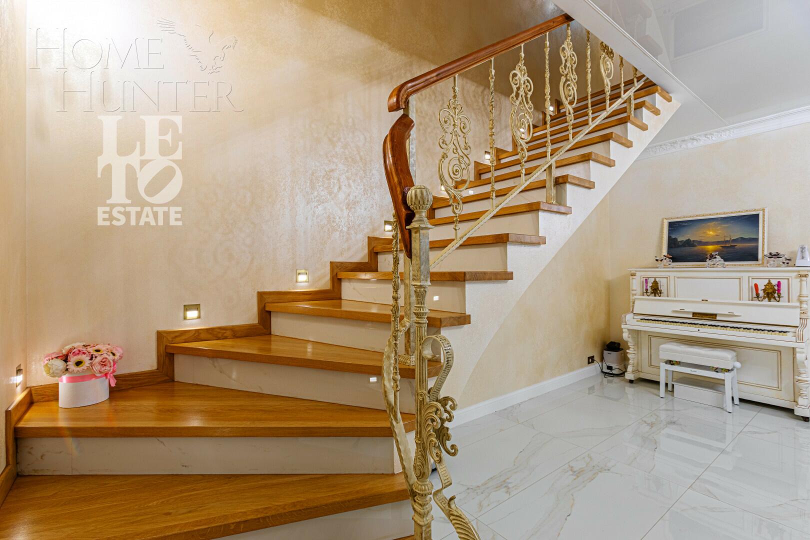 2-этажный таунхаус 251.7 м² с отделкой