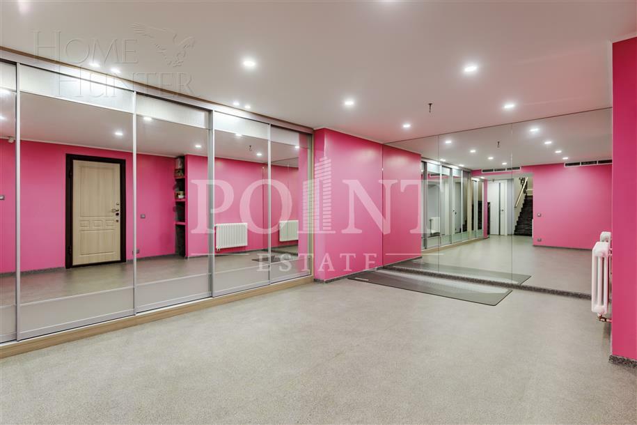 3-этажный таунхаус 293 м² с отделкой