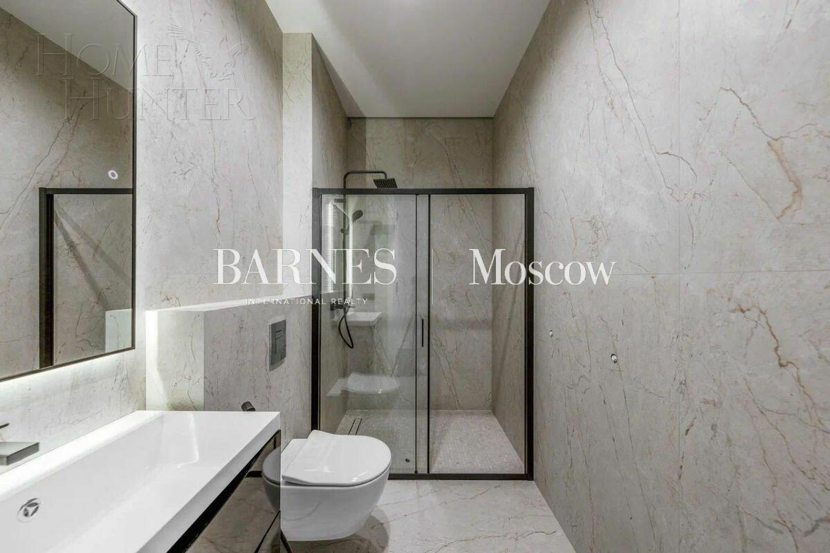 1-этажный коттедж 990 м² с отделкой