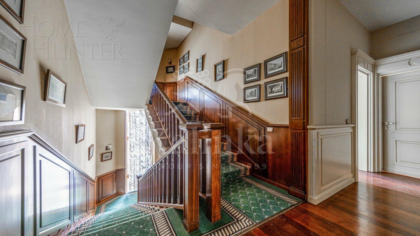 2-этажный коттедж 654 м² с отделкой