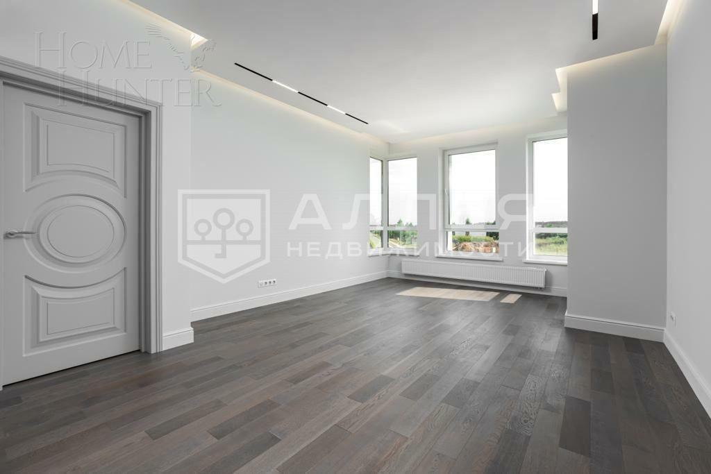 2-этажный коттедж 240 м² с отделкой