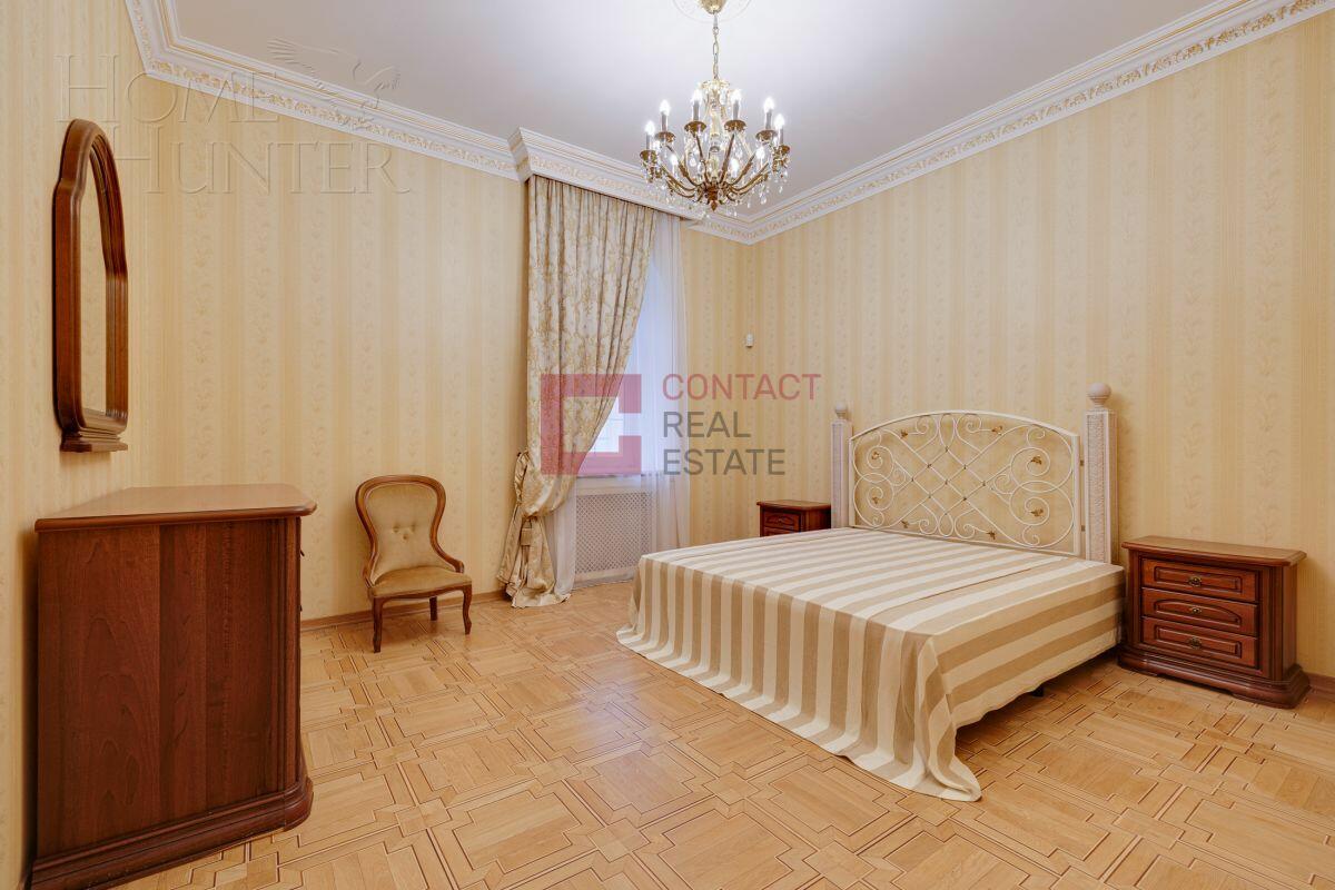 2-этажный коттедж 1 250 м² с отделкой