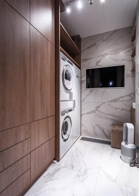 4-КОМН. КВАРТИРА С ОТДЕЛКОЙ 150 М² НА 10 ЭТАЖЕ