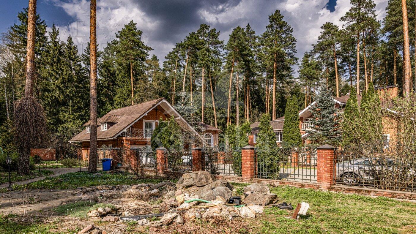 2-этажный коттедж 654 м² с отделкой