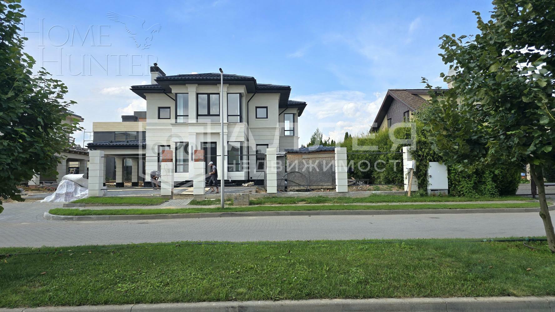 2-этажный коттедж 240 м² с отделкой