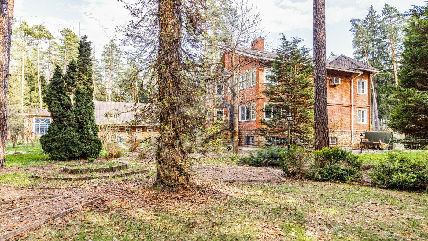 2-этажный коттедж 654 м² с отделкой