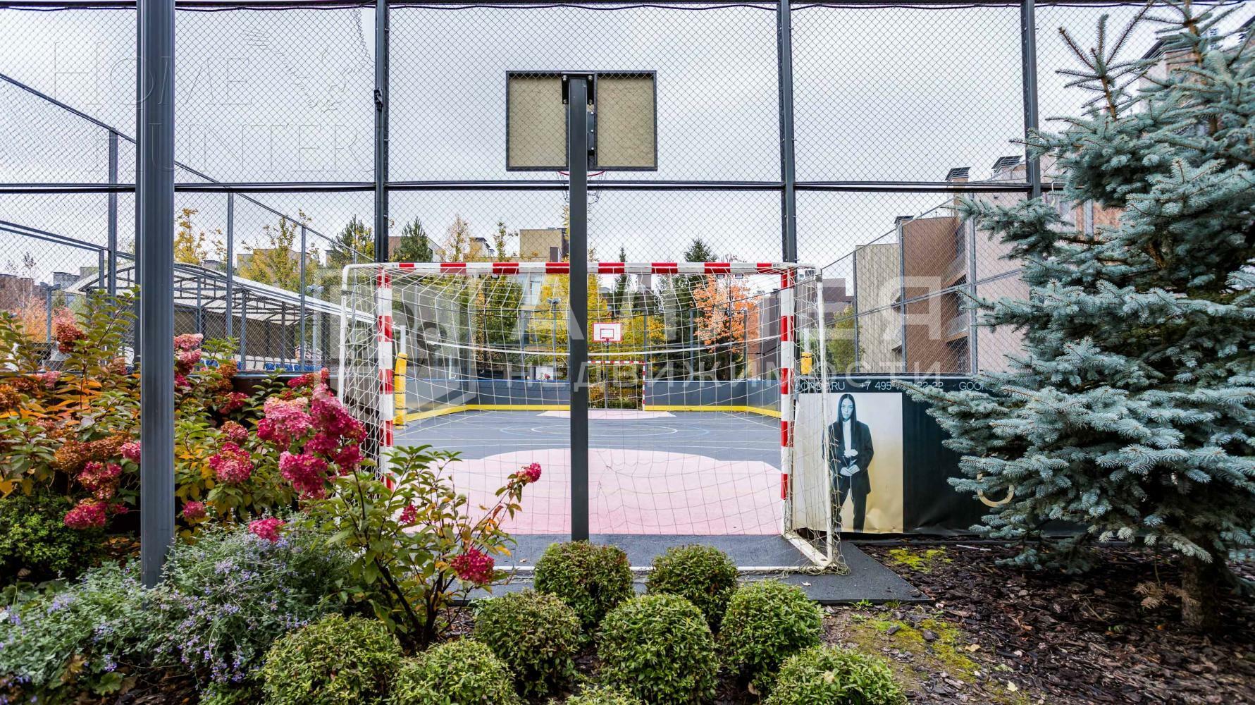 3-этажный таунхаус 238 м² без отделки