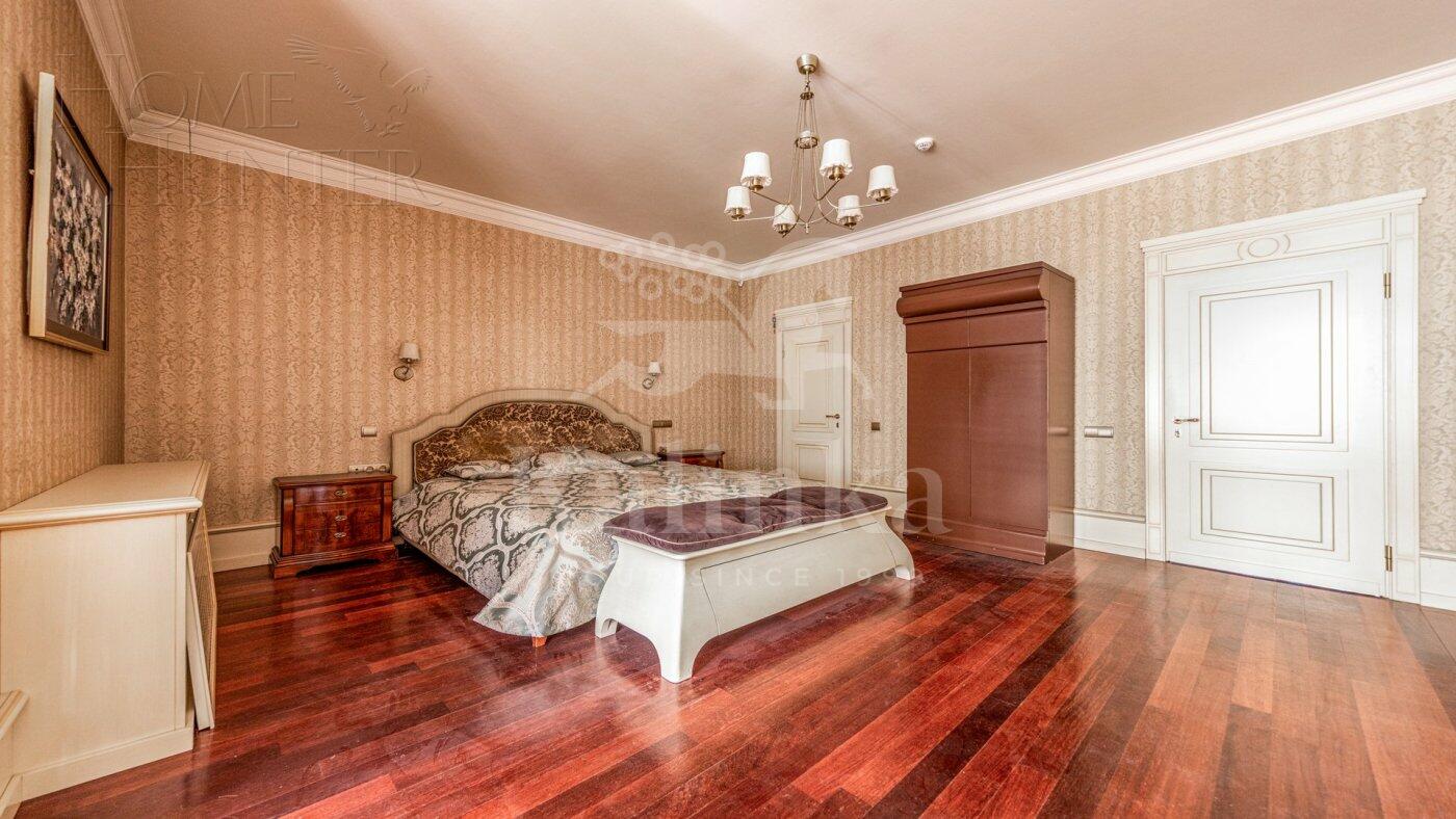 2-этажный коттедж 654 м² с отделкой