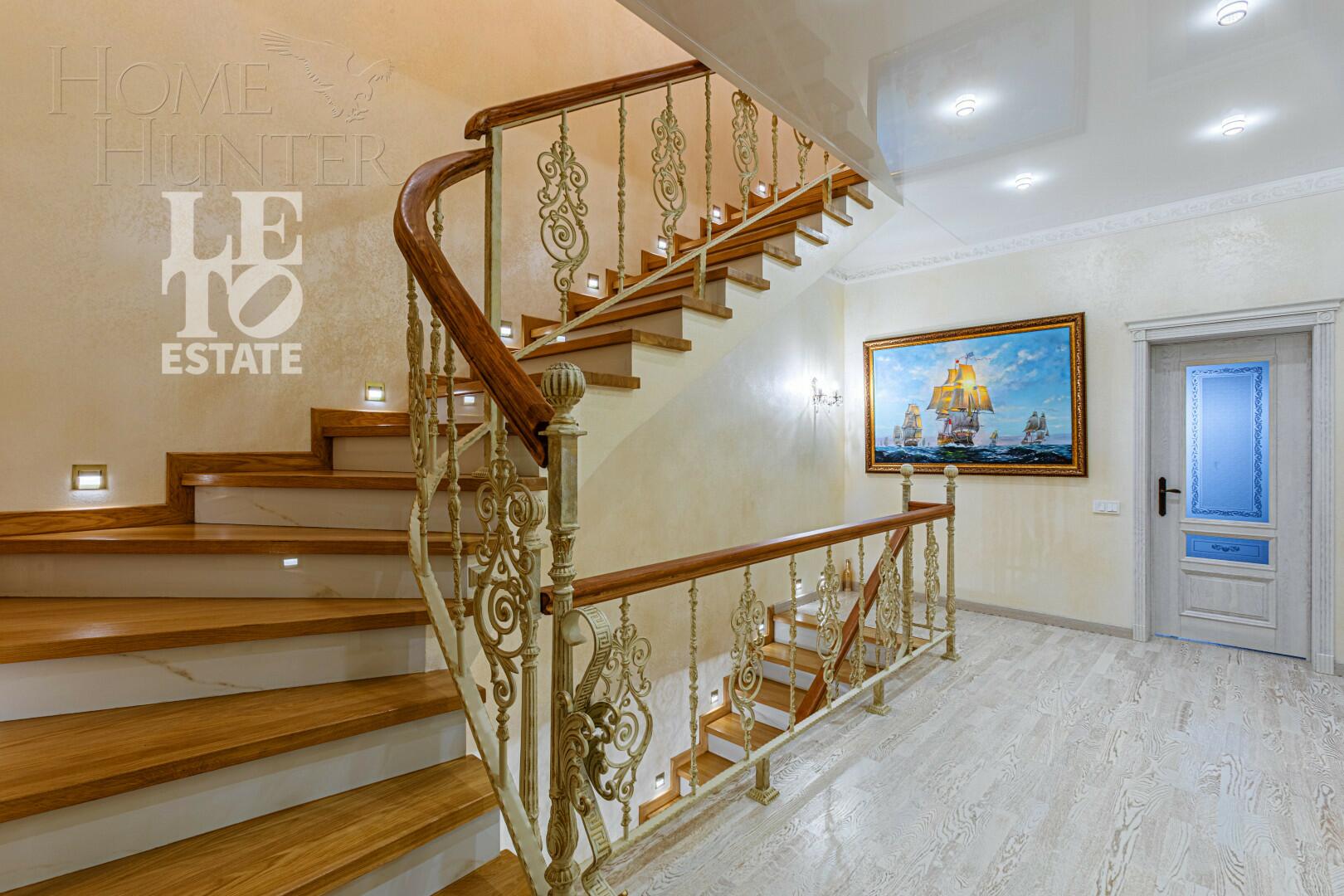 2-этажный таунхаус 251.7 м² с отделкой