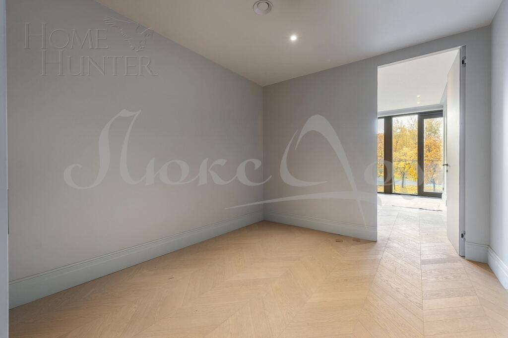 4-КОМН. КВАРТИРА С ОТДЕЛКОЙ 182 М² НА 2 ЭТАЖЕ