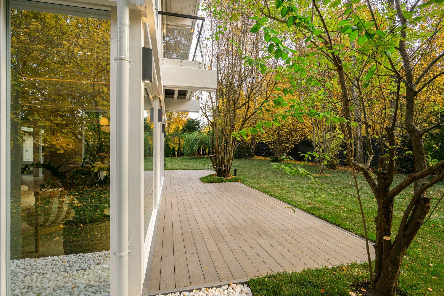 2-этажный коттедж 315 м² с отделкой