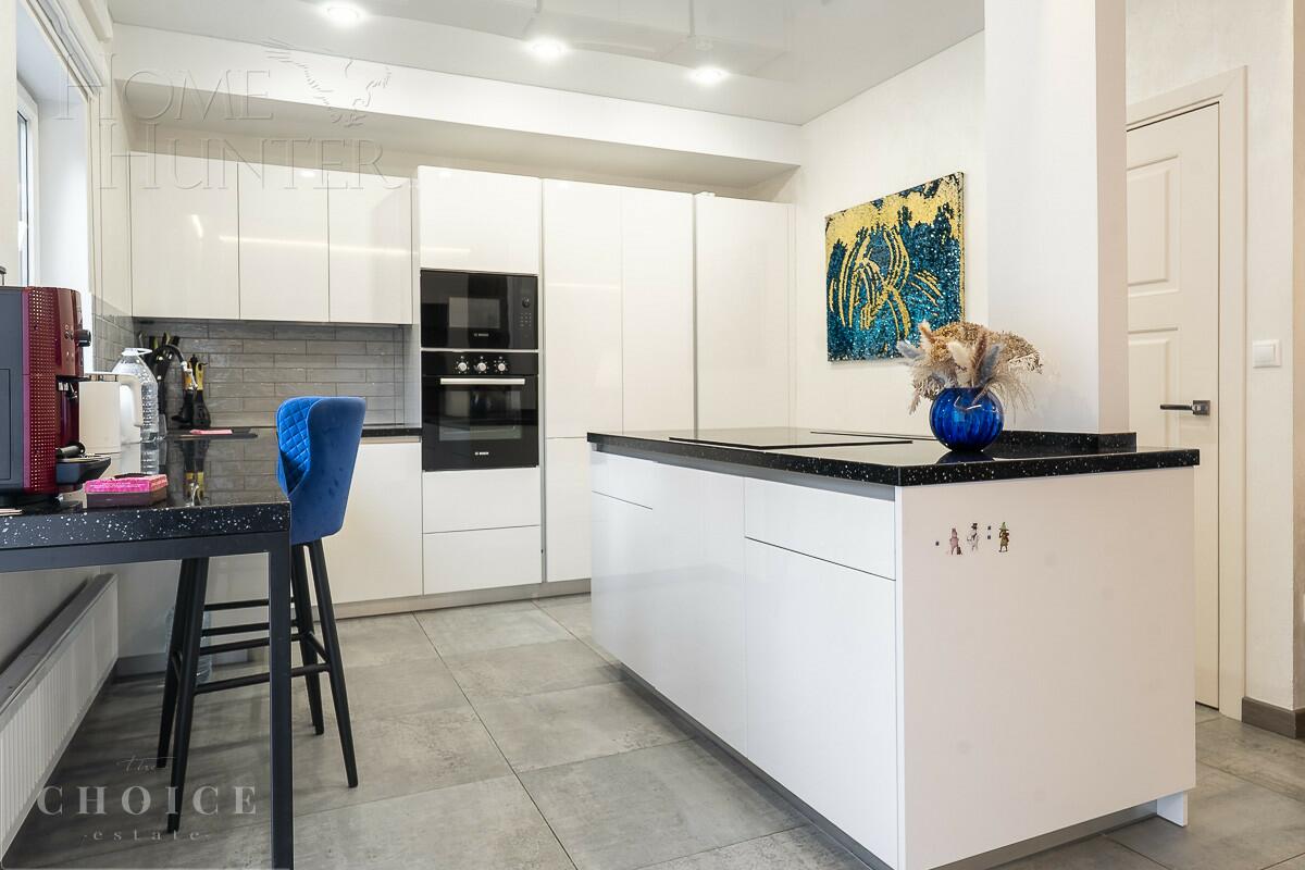 2-этажный коттедж 280 м² с отделкой