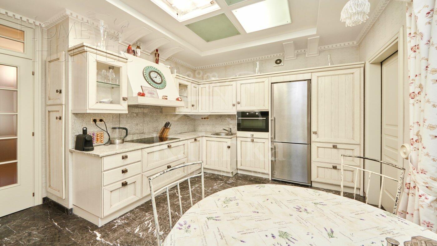 4-КОМН. КВАРТИРА С ОТДЕЛКОЙ 146.9 М² НА 2 ЭТАЖЕ