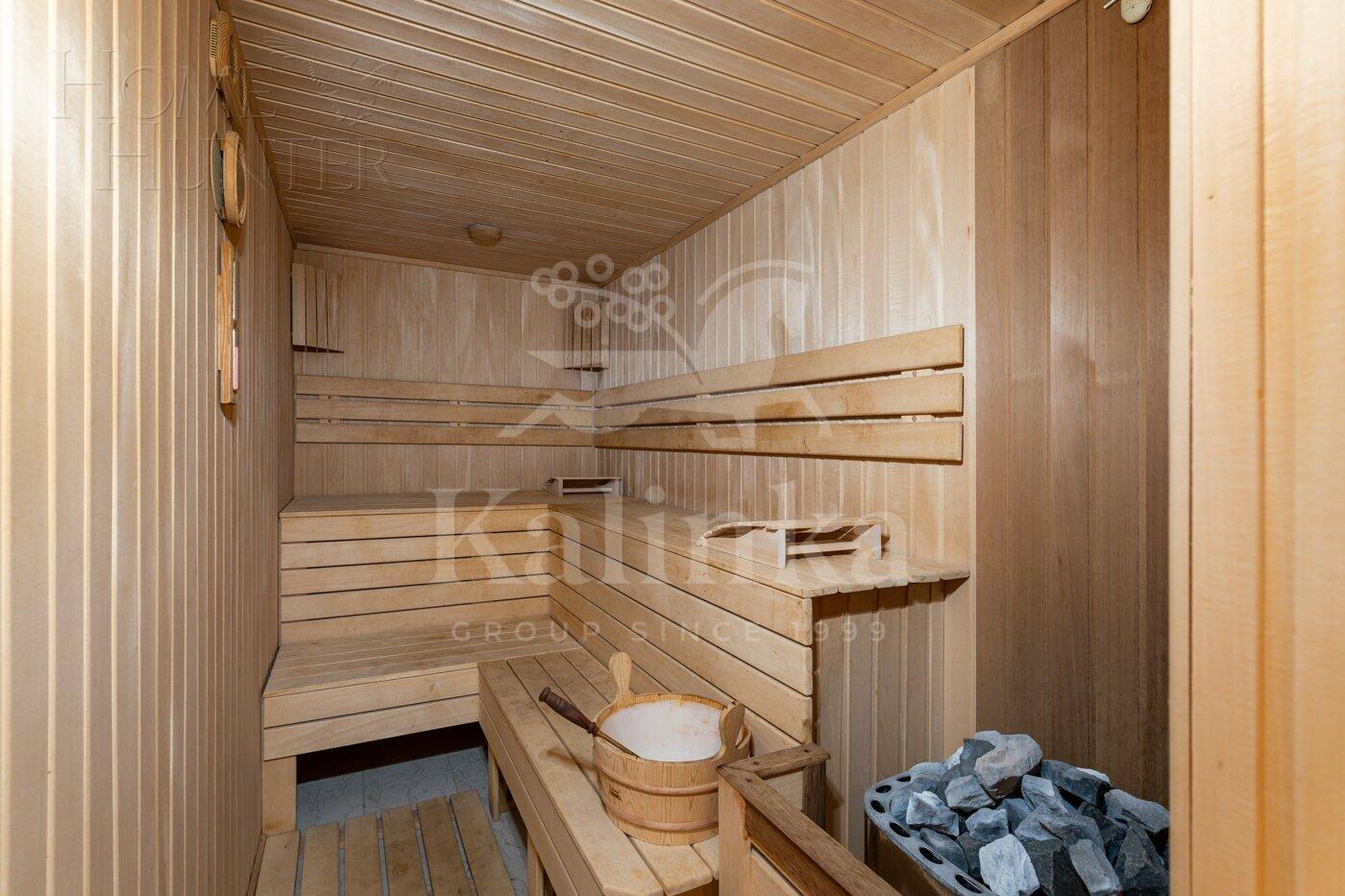 2-этажный коттедж 1 400 м² с отделкой