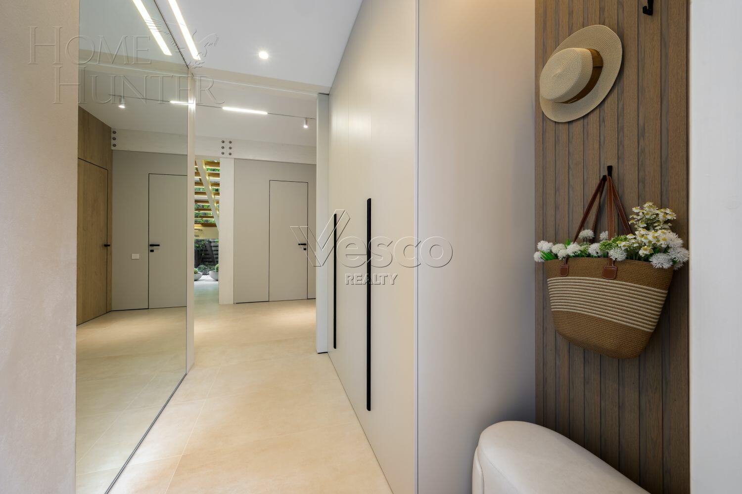 2-этажный коттедж 315 м² с отделкой