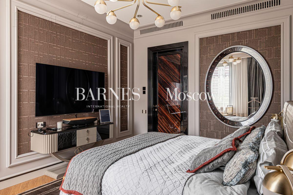 5-КОМН. КВАРТИРА С ОТДЕЛКОЙ 242.42 М² НА 6 ЭТАЖЕ