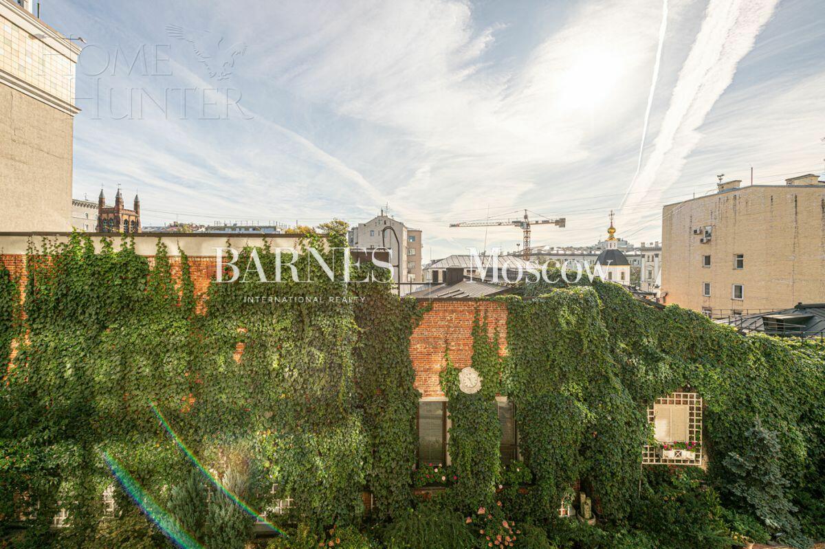 4-КОМН. КВАРТИРА С ОТДЕЛКОЙ 190 М² НА 3 ЭТАЖЕ