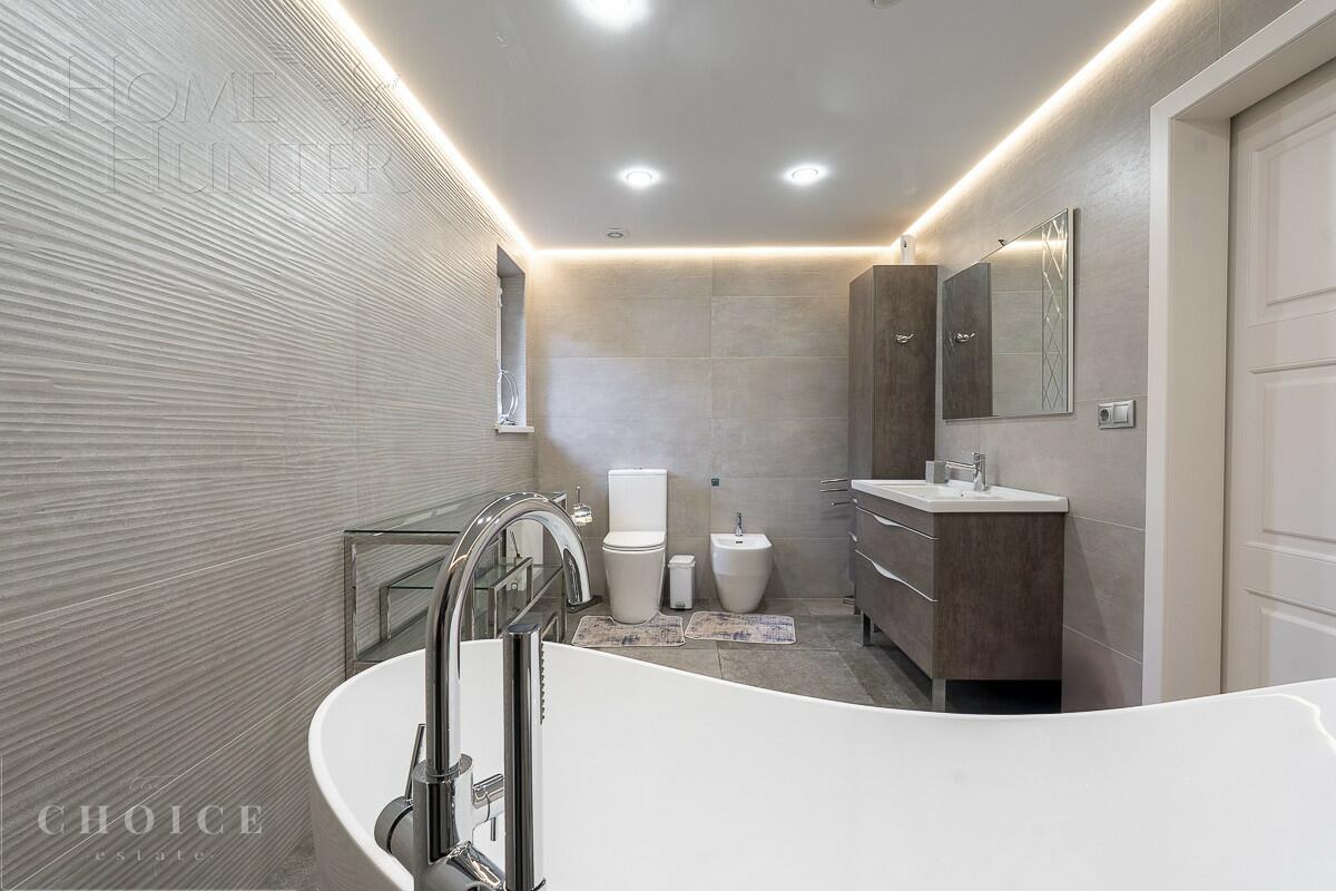 2-этажный коттедж 280 м² с отделкой