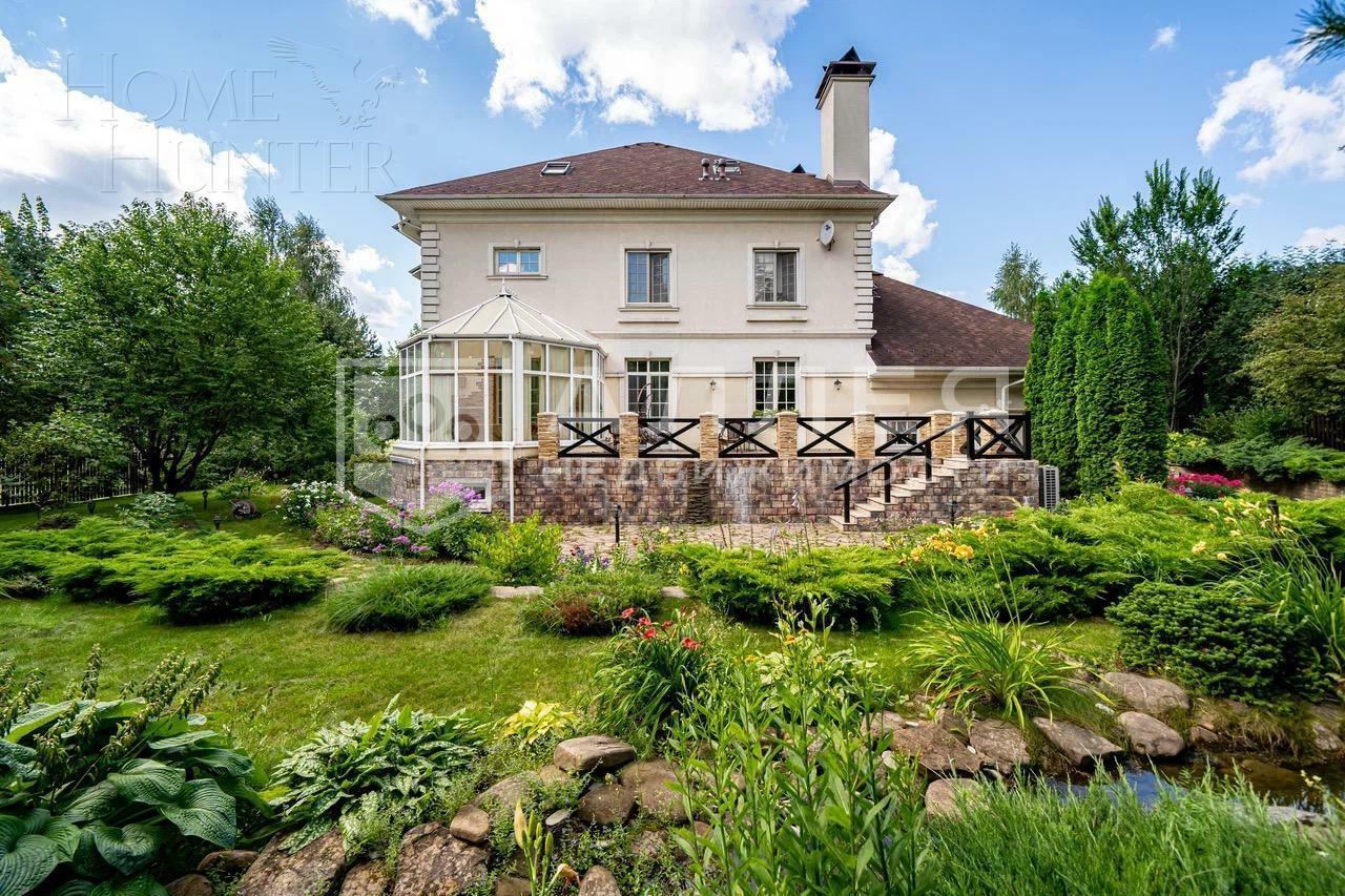 2-этажный коттедж 617.5 м² с отделкой