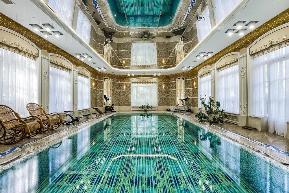 2-этажный коттедж 2 000 м² с отделкой