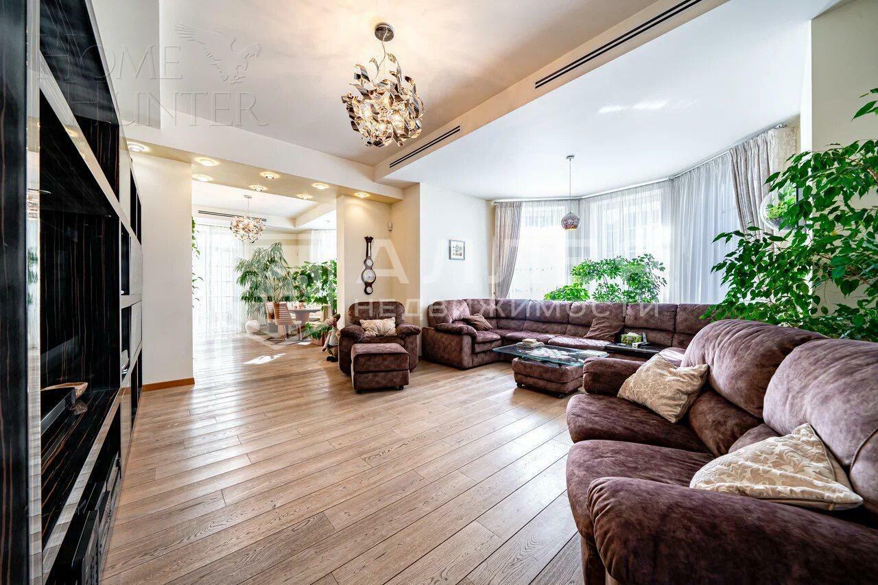 2-этажный коттедж 617.5 м² с отделкой