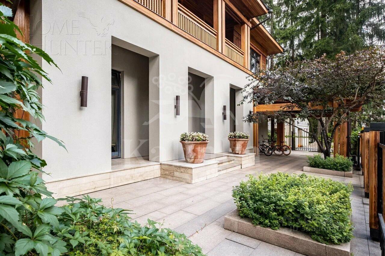 2-этажный коттедж 804.9 м² с отделкой