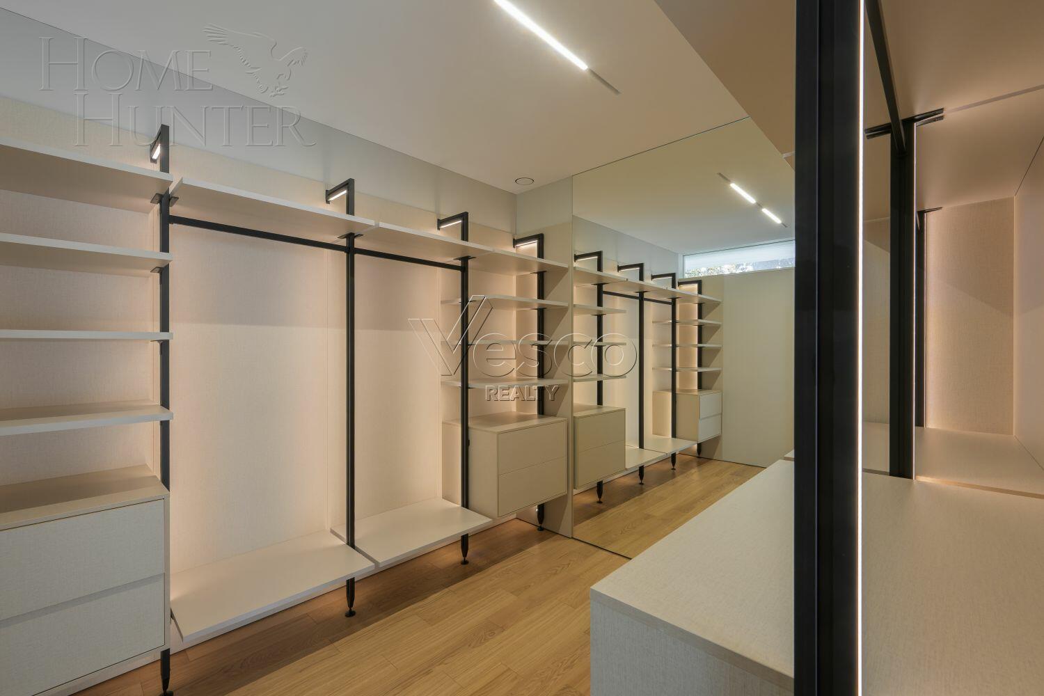 2-этажный коттедж 315 м² с отделкой