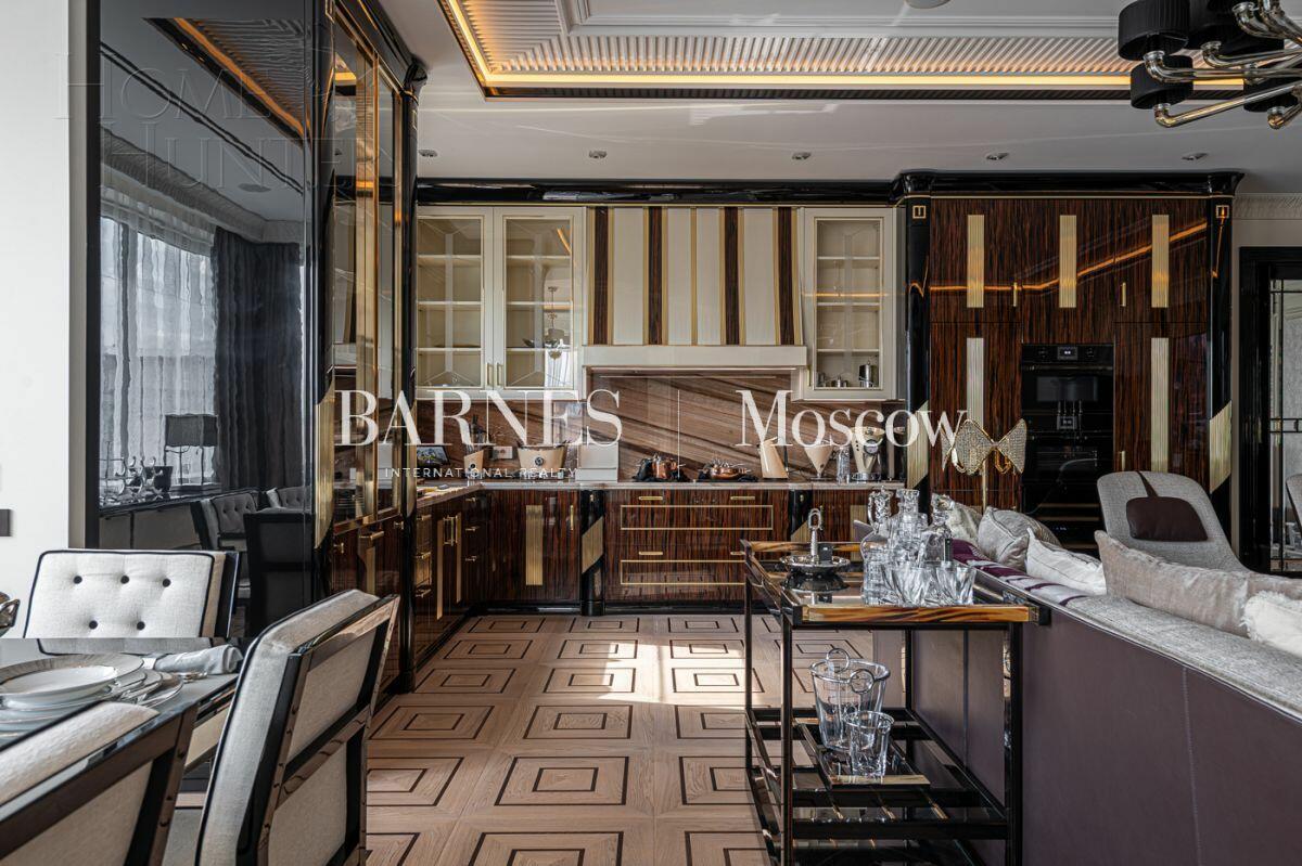 5-КОМН. КВАРТИРА С ОТДЕЛКОЙ 242.42 М² НА 6 ЭТАЖЕ